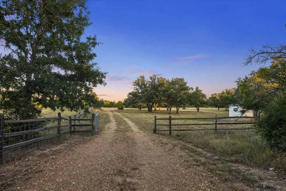 3214 Schoenst Road Carmine, TX 78932