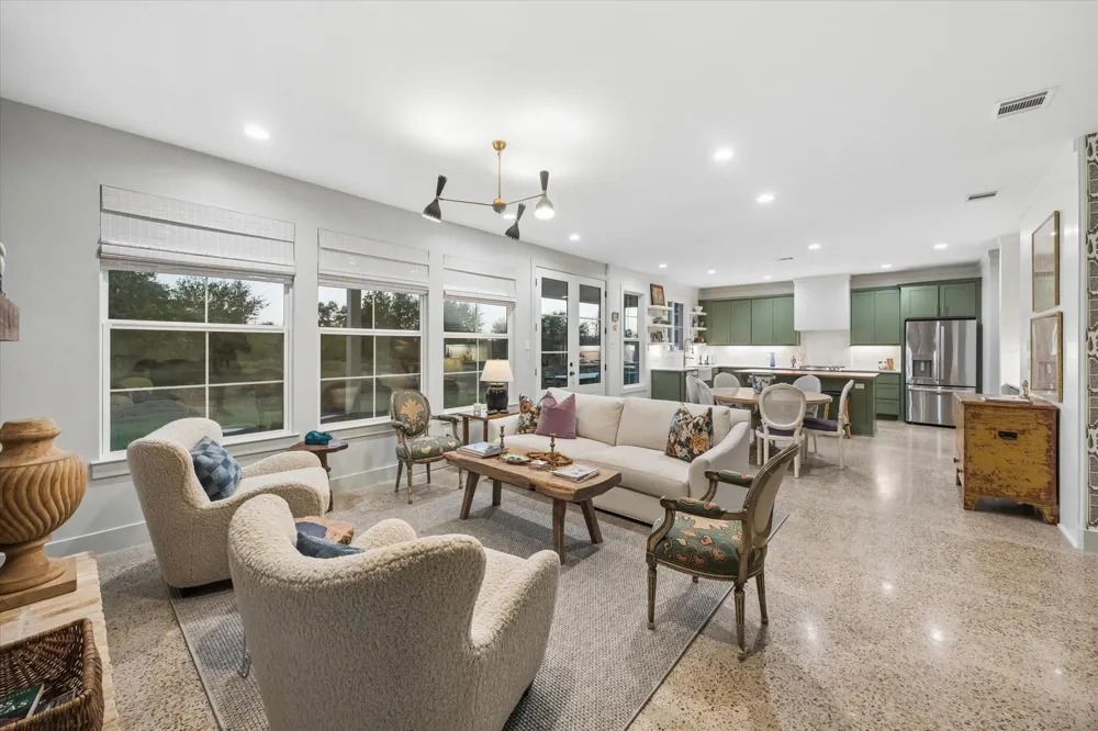 3214 Schoenst Road Carmine, TX 78932