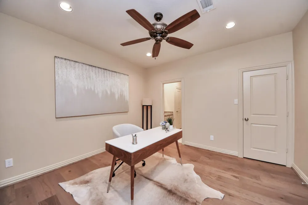 13618 Teal Bluff Lane Houston, TX 77077