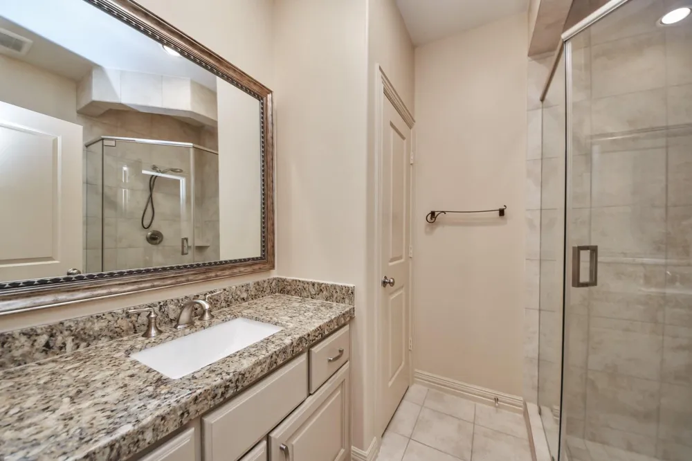 13618 Teal Bluff Lane Houston, TX 77077