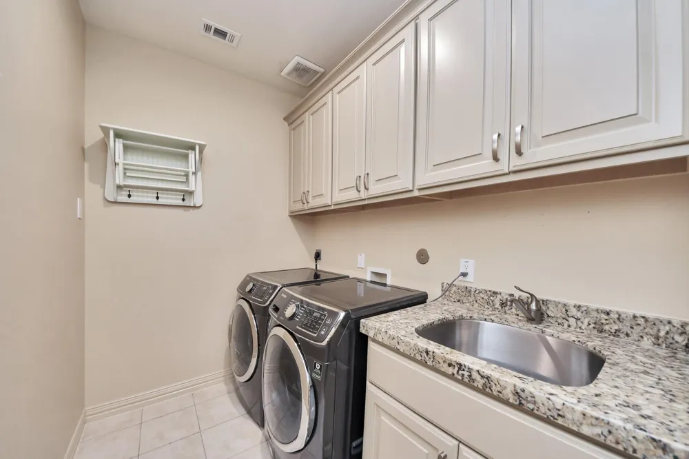 13618 Teal Bluff Lane Houston, TX 77077