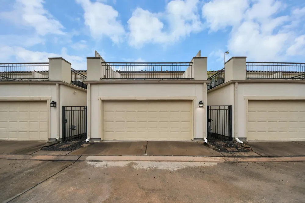 13618 Teal Bluff Lane Houston, TX 77077