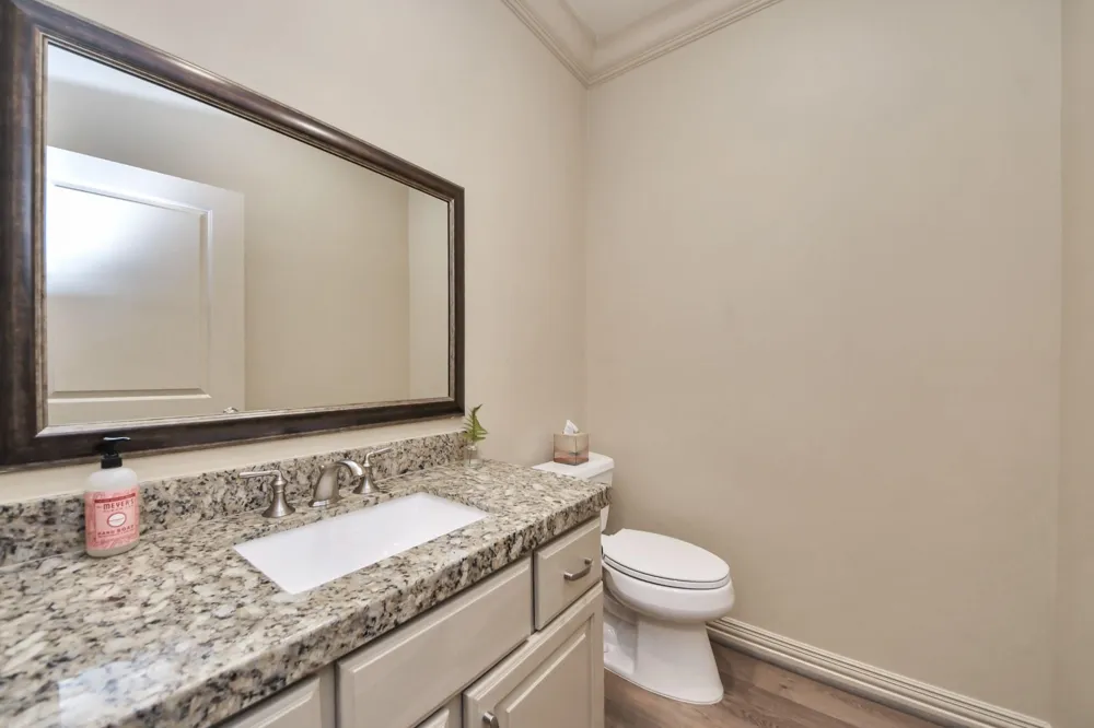 13618 Teal Bluff Lane Houston, TX 77077