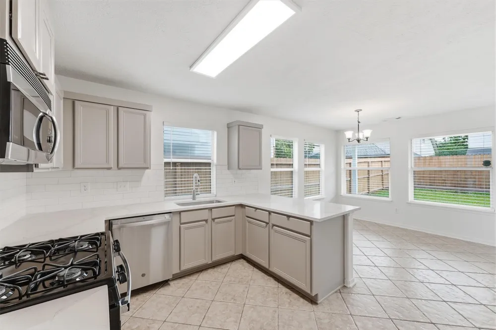 19810 Twisted Creek Drive Tomball, TX 77375