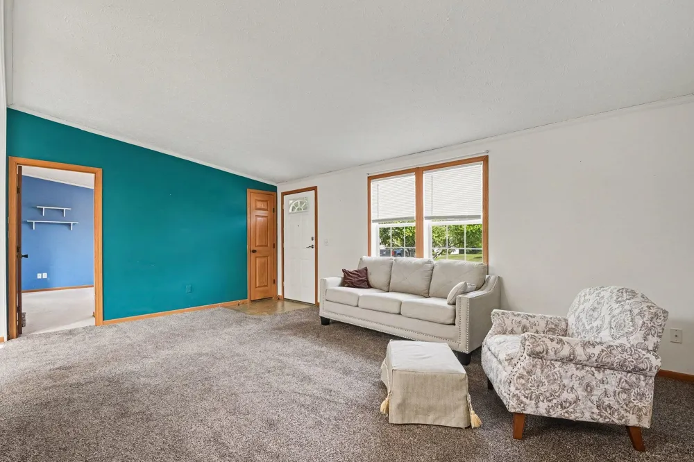 3524 Cloverfield Drive Cedar Springs, MI 49319