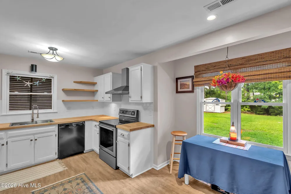 117 Foster Creek Court Swansboro, NC 28584