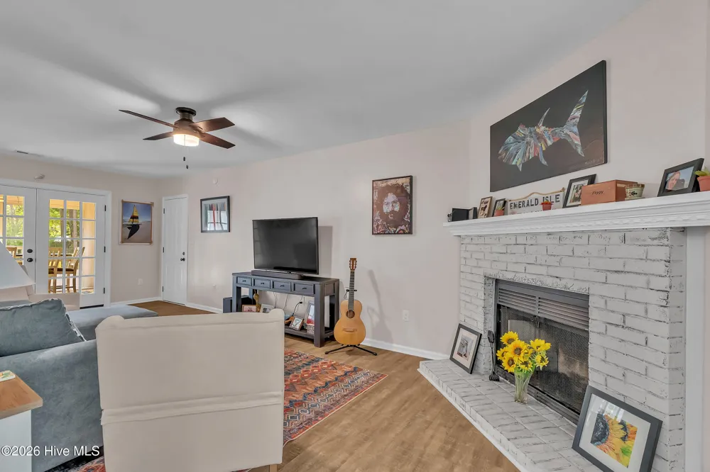 117 Foster Creek Court Swansboro, NC 28584