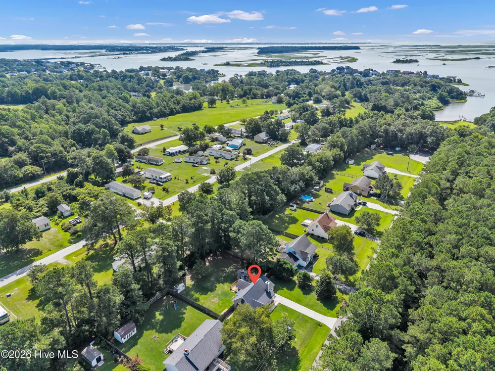 117 Foster Creek Court Swansboro, NC 28584