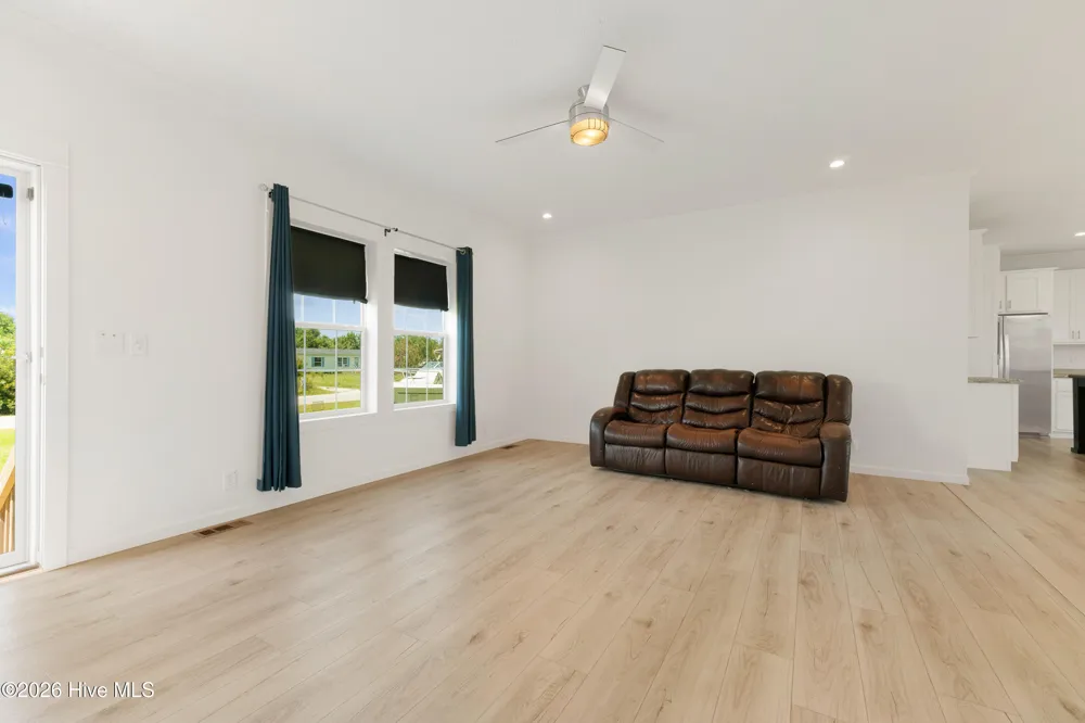 105 Gosling Lane Beaufort, NC 28516