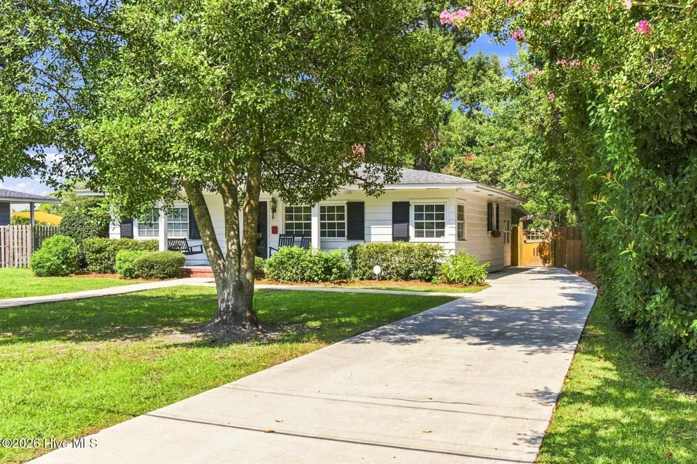 2105 Camellia Drive Wilmington, NC 28403