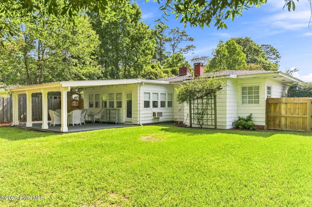 2105 Camellia Drive Wilmington, NC 28403