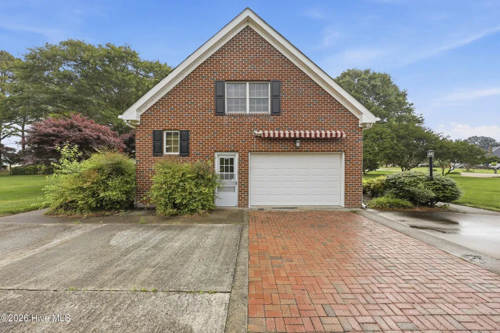 146 Point Boulevard Moyock, NC 27958