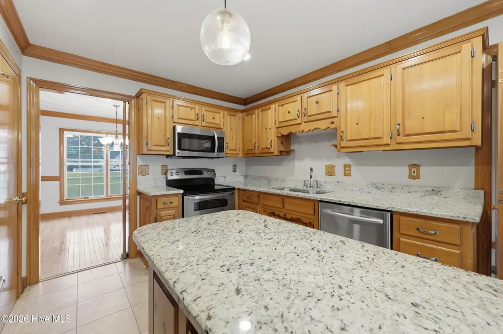146 Point Boulevard Moyock, NC 27958