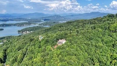 883 Ramey Mountain Road Hiawassee, GA 30546