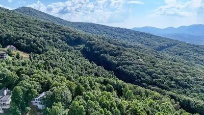 883 Ramey Mountain Road Hiawassee, GA 30546