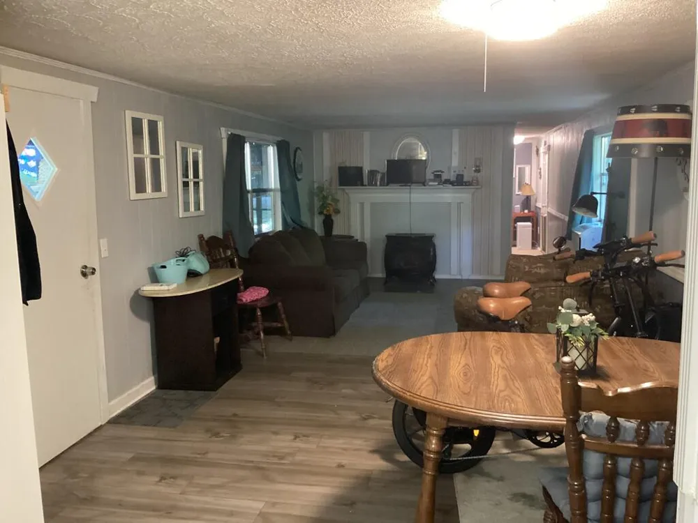 4423 Rock Creek Road Hiawassee, GA 30546