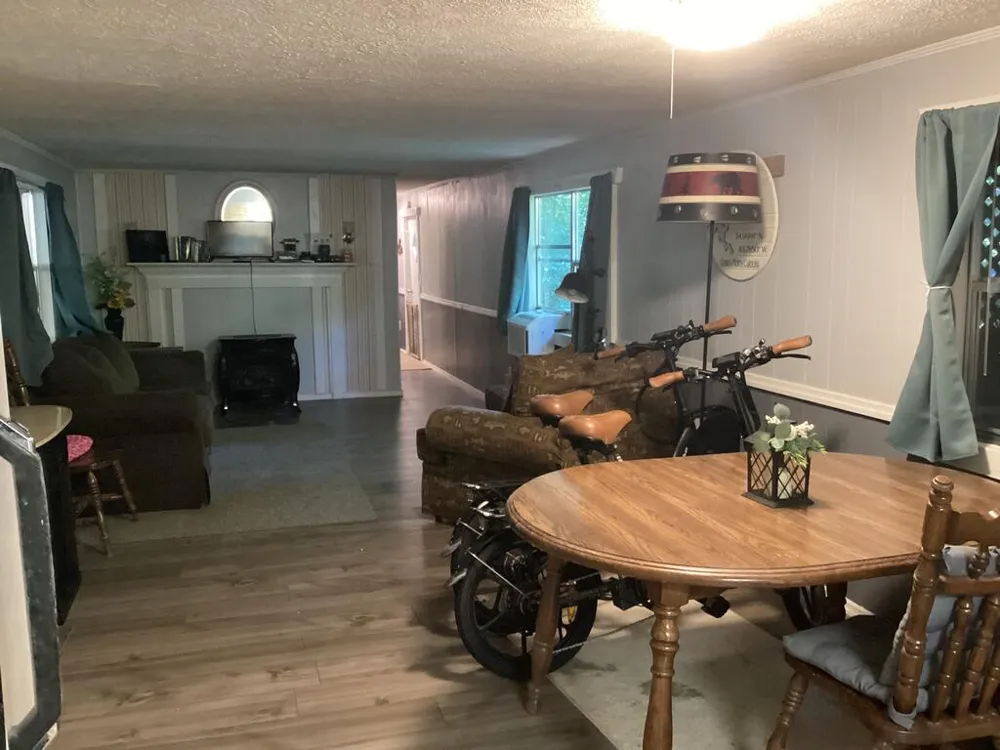 4423 Rock Creek Road Hiawassee, GA 30546