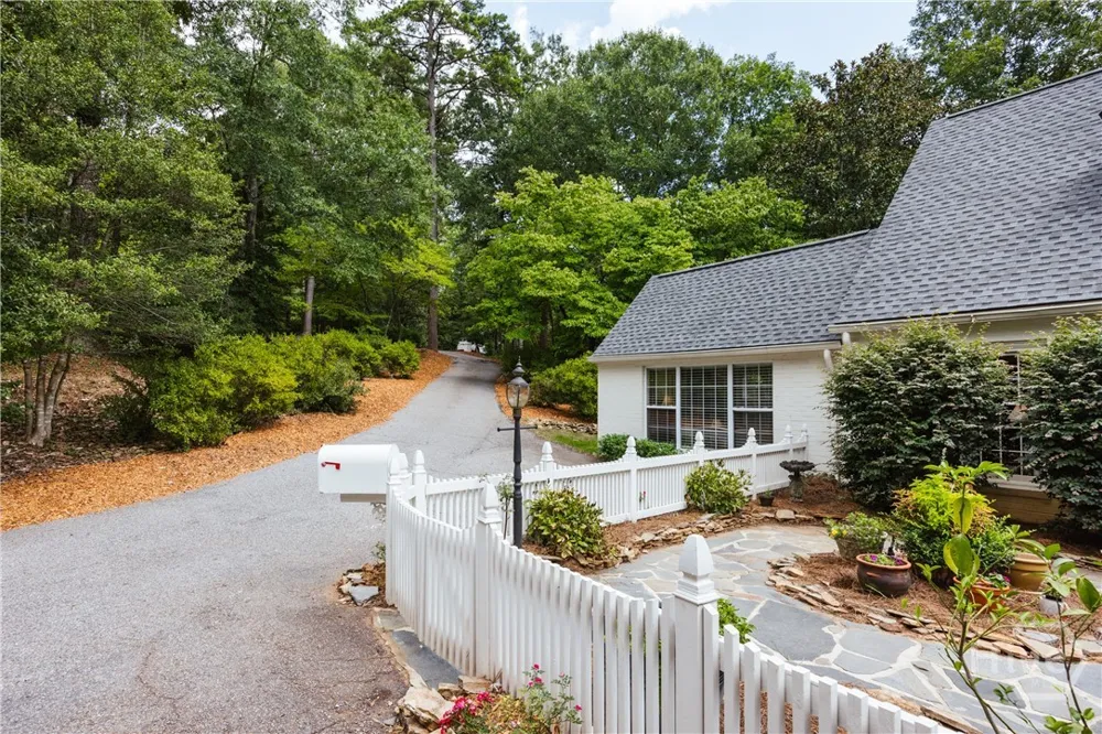 198 Xavier Drive Athens, GA 30606