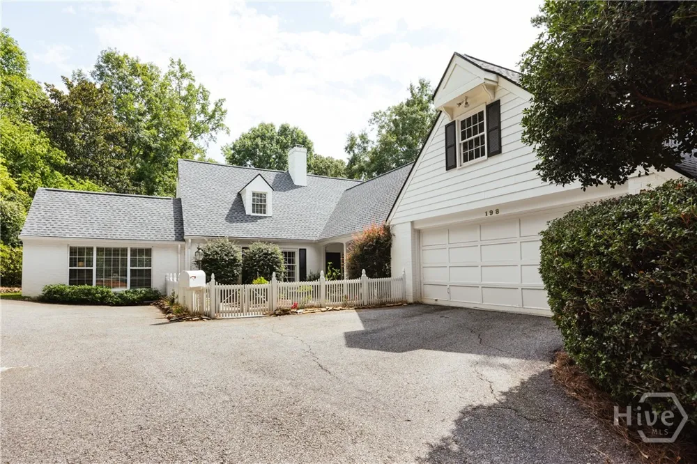 198 Xavier Drive Athens, GA 30606