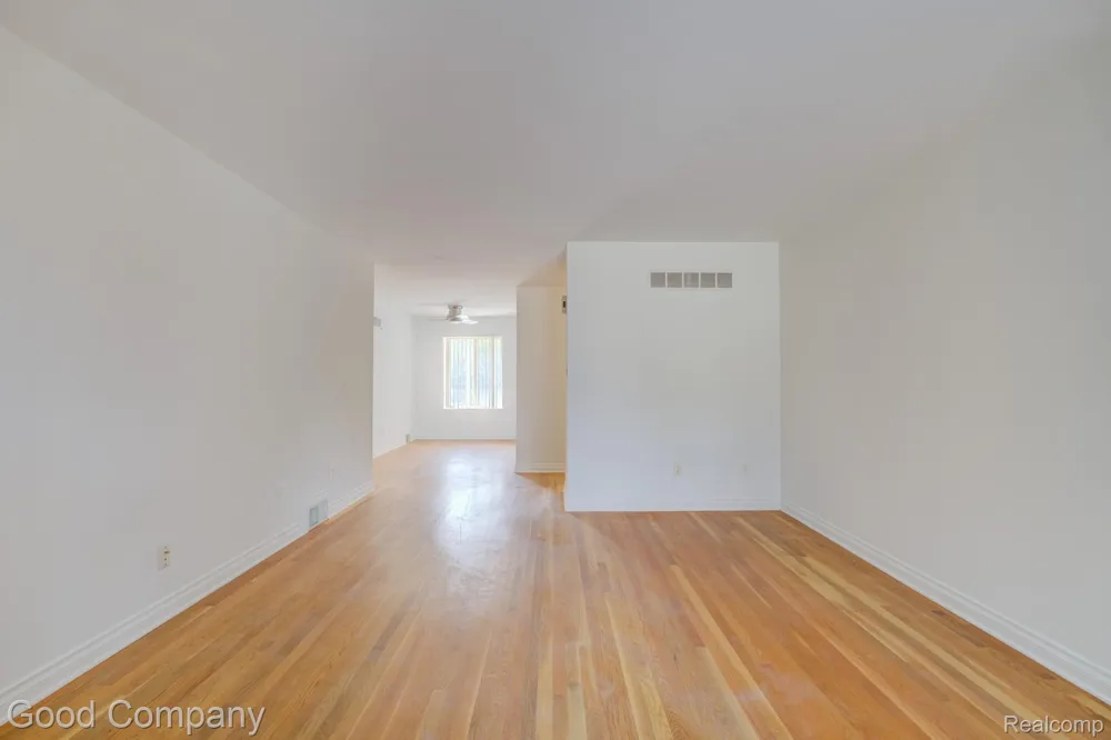455 W Marshall Street #203 Ferndale City, MI 48220