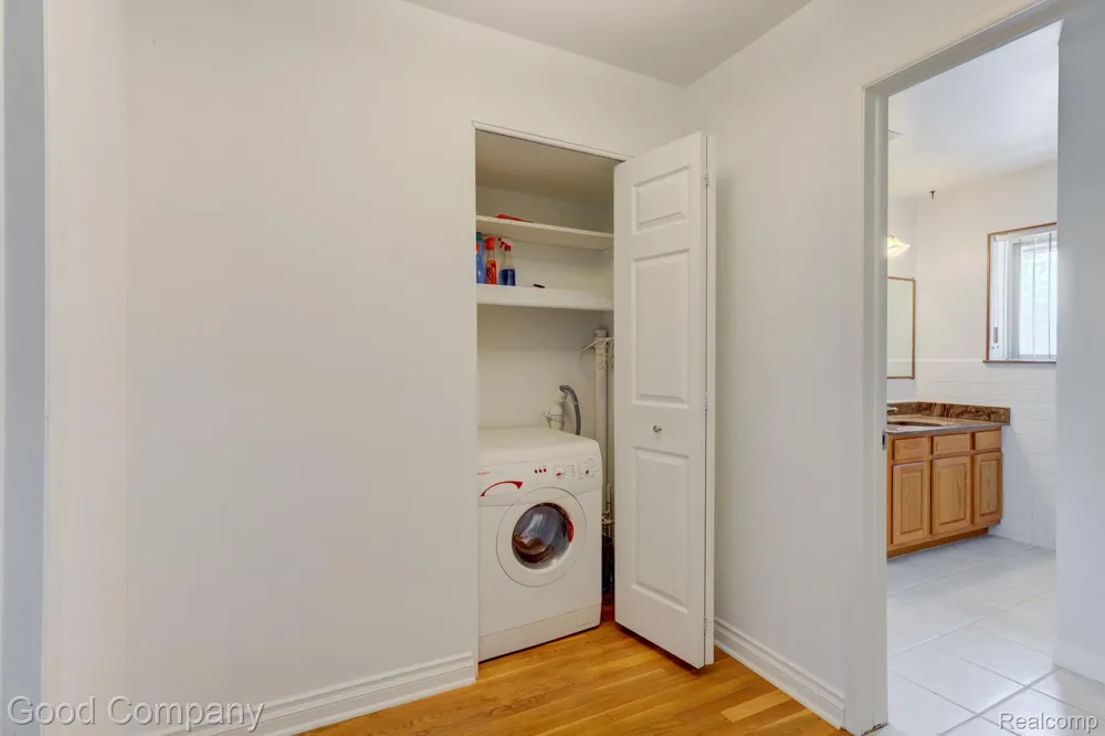 455 W Marshall Street #203 Ferndale City, MI 48220