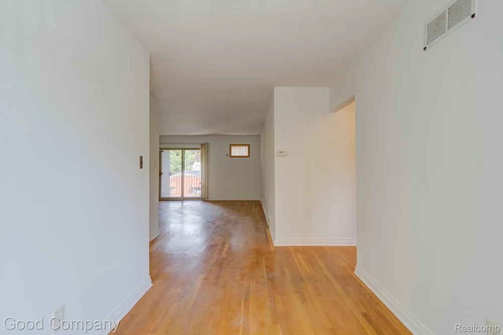 455 W Marshall Street #203 Ferndale City, MI 48220