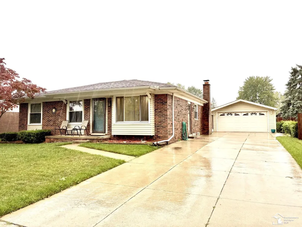 15426 Gulley Street Taylor City, MI 48180