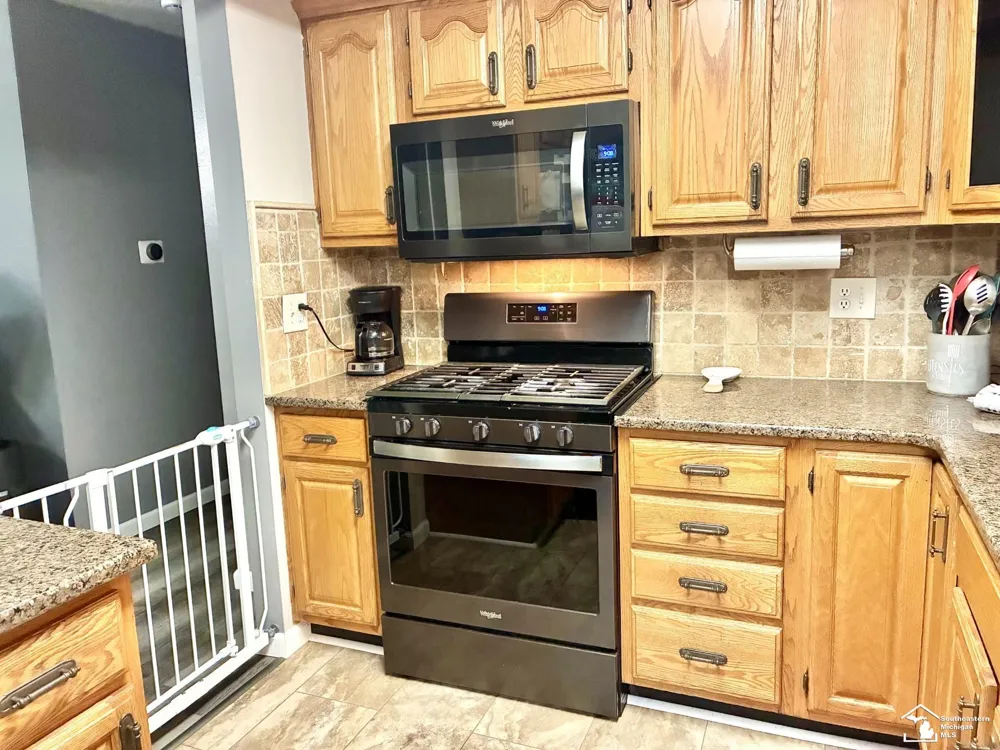 15426 Gulley Street Taylor City, MI 48180