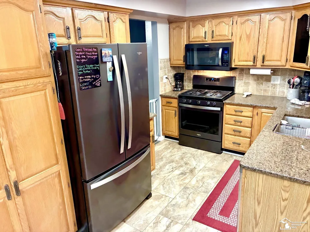 15426 Gulley Street Taylor City, MI 48180
