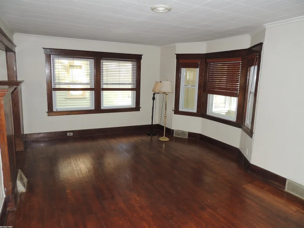506 Hawthorn Avenue Royal Oak City, MI 48067