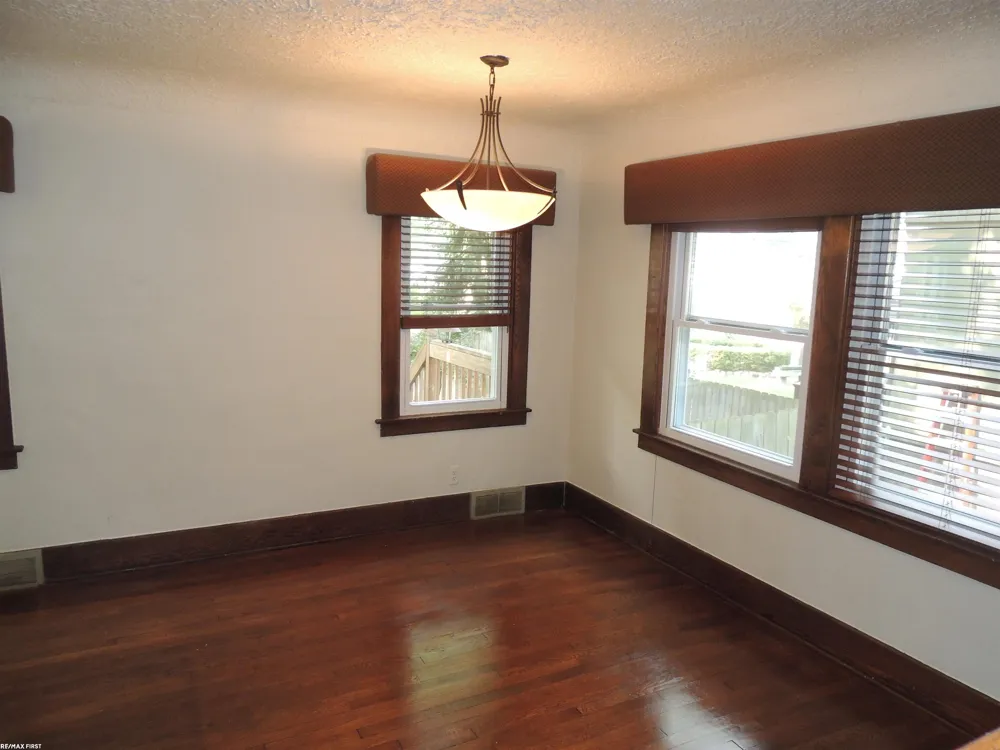 506 Hawthorn Avenue Royal Oak City, MI 48067