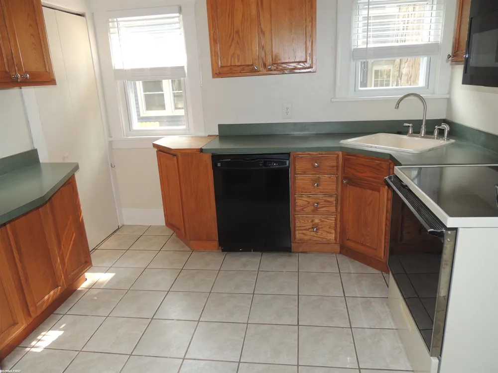 506 Hawthorn Avenue Royal Oak City, MI 48067
