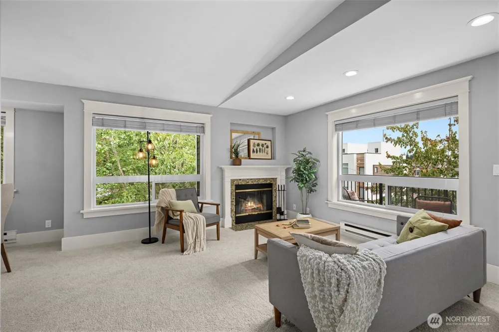 11223 Corliss Avenue #301 Seattle, WA 98133