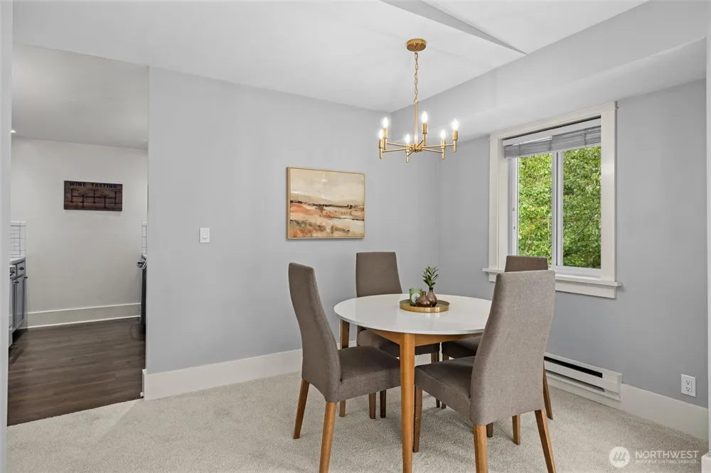 11223 Corliss Avenue #301 Seattle, WA 98133