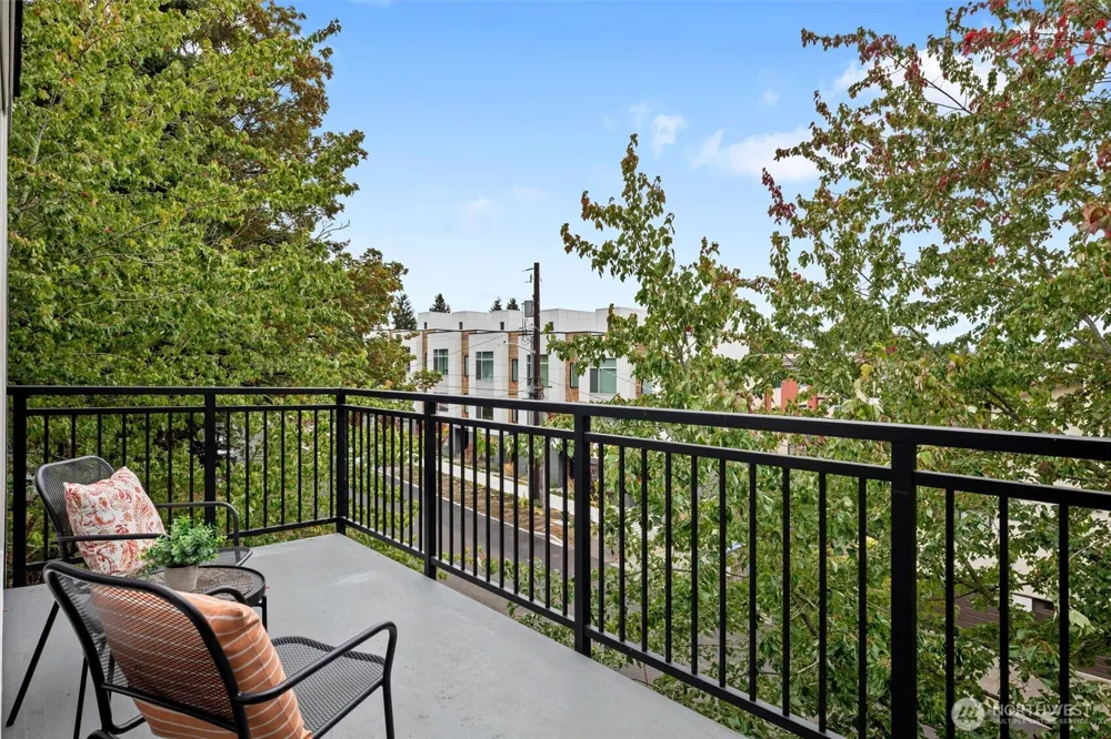 11223 Corliss Avenue #301 Seattle, WA 98133