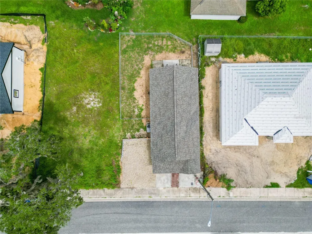 904 WASHINGTON STREET Leesburg, FL 34748