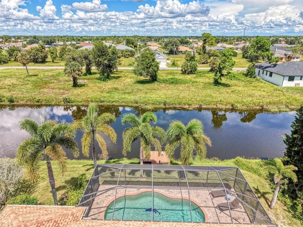 25 TOURNAMENT ROAD Rotonda West, FL 33947