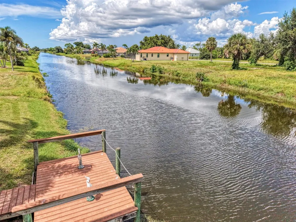 25 TOURNAMENT ROAD Rotonda West, FL 33947
