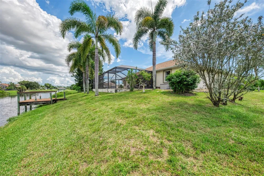 25 TOURNAMENT ROAD Rotonda West, FL 33947