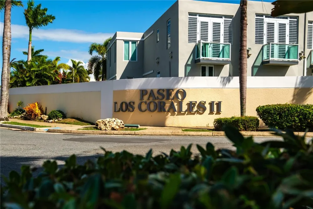 695 Mar del Norte PASEO LOS CORALES II Dorado, PR 00646