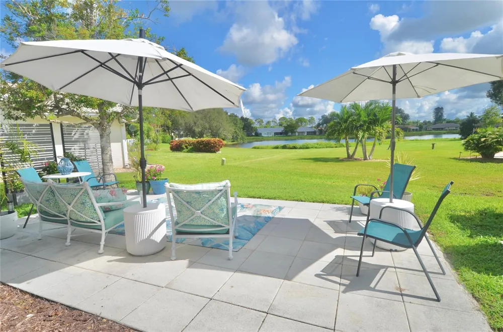 3286 MEADOW RUN CIRCLE Venice, FL 34293