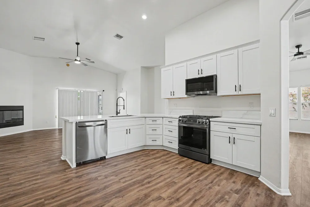69721 Willow Lane Cathedral City, CA 92234