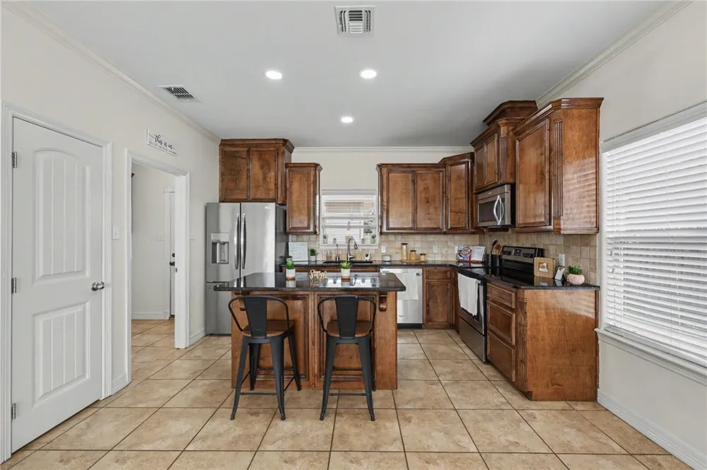 1950 Sandy Way Corpus Christi, TX 78418