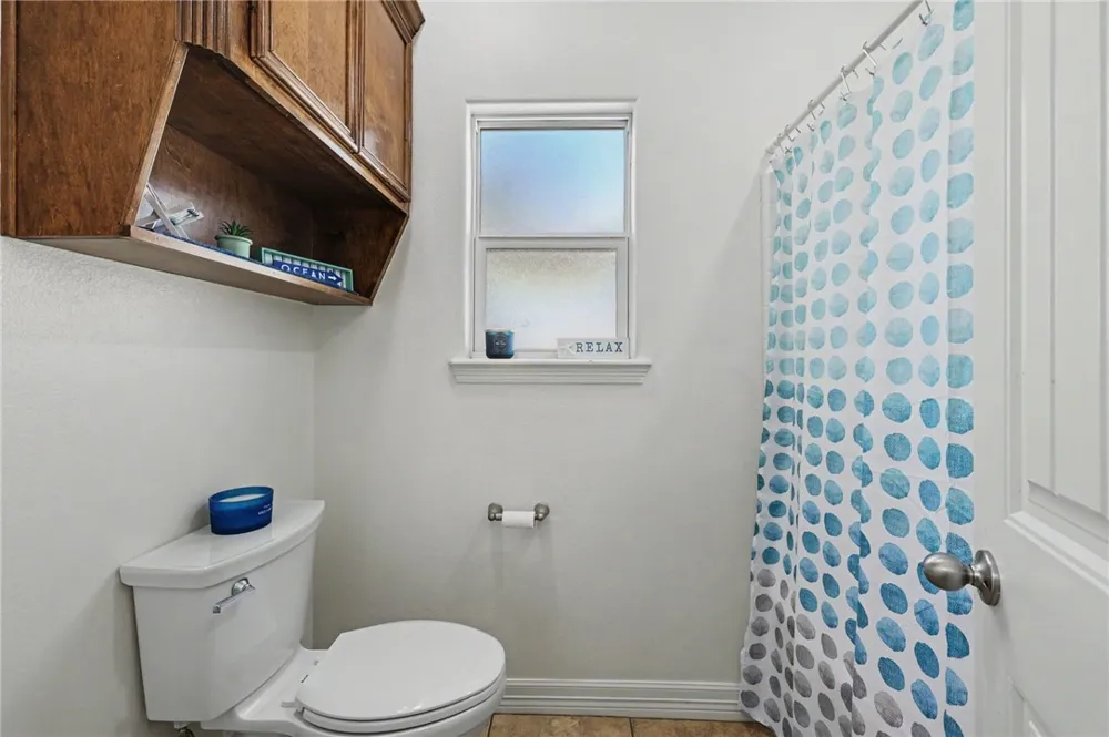 1950 Sandy Way Corpus Christi, TX 78418
