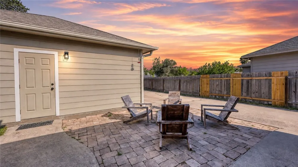 1950 Sandy Way Corpus Christi, TX 78418