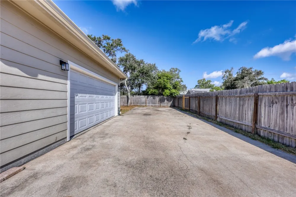 1950 Sandy Way Corpus Christi, TX 78418