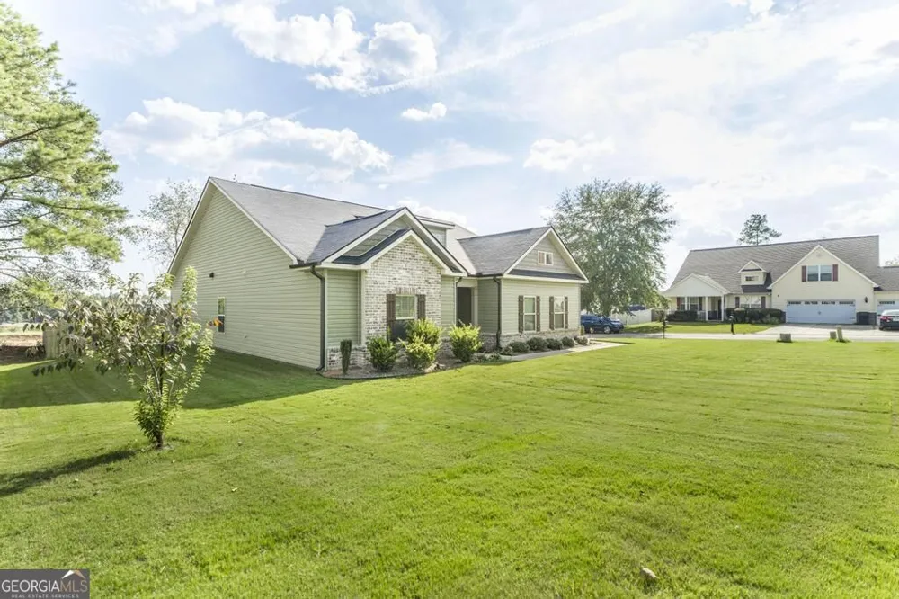 101 Lynn Wright DR Perry, GA 31069