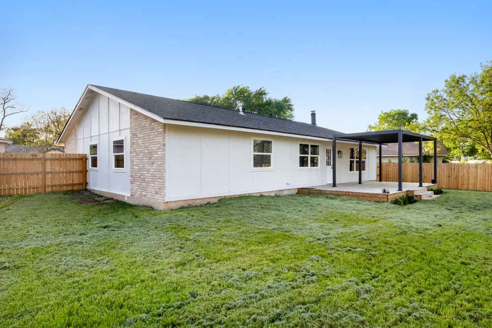 7707 Whitsun Drive Austin, TX 78749