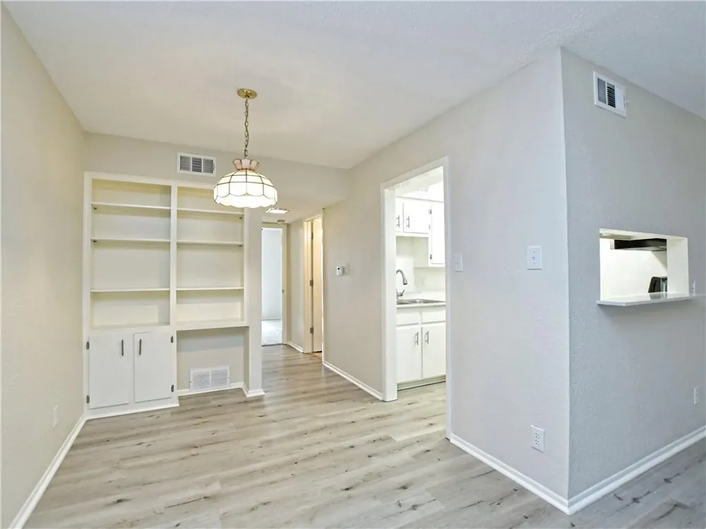 2425 Ashdale Drive #53 Austin, TX 78757
