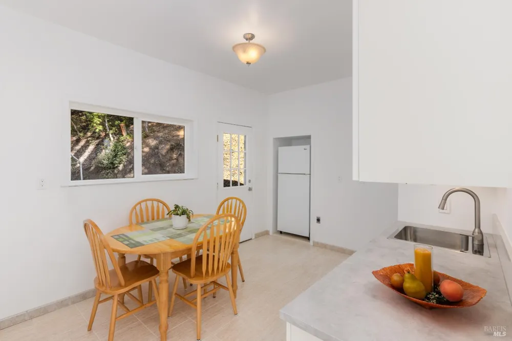 16149 Fern Way Guerneville, CA 95446